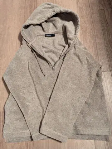 베이지 후드 부착 후드티 S 사이즈