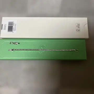 크리스탈 장식 실버 팔찌