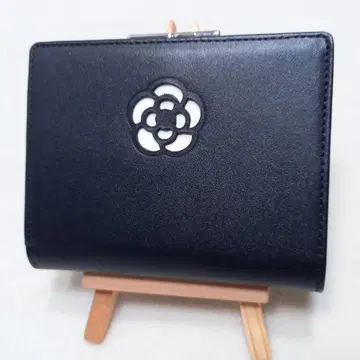 미사용 택 포함 컨디션 최상 클레이 사스 접이식 지갑