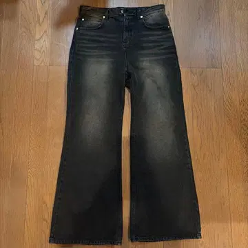 치카시츠+ 플레어 데님 와이드 팬츠