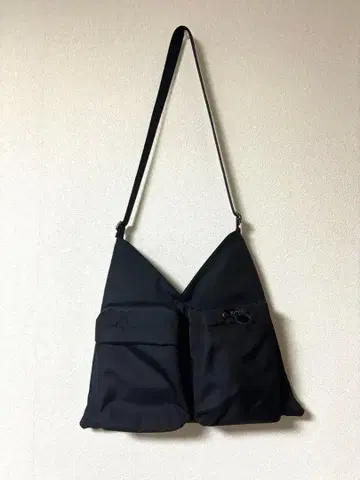 beauty&youth 숄더백