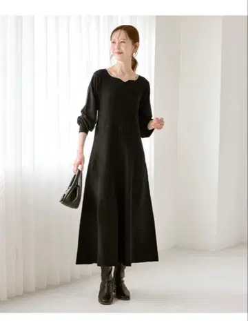 새상품 하트넥 니트 원피스 ROPE' PICNIC 로페피크닉 M