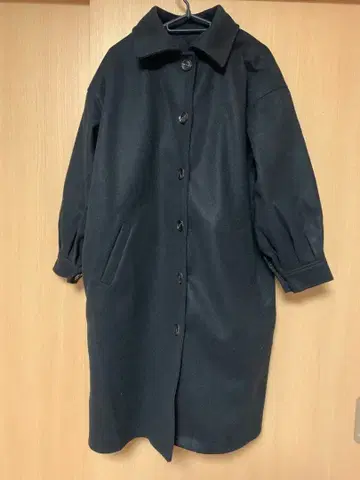 블랙 롱 코트 벌룬 소매