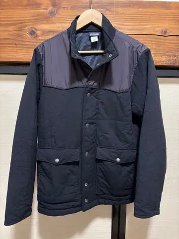 세일 patagonia 남성용 나일론 자켓 S 사이즈 블랙/퍼플