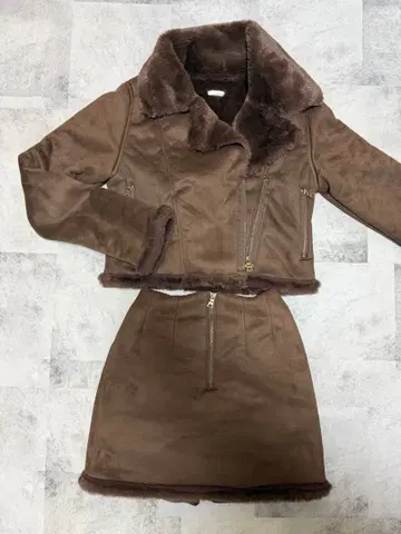 리젝시 셋업 페이크 무스탕 블루종