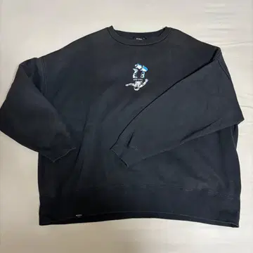 &CHILL 블랙 맨투맨 트레이닝복