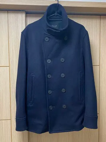 유나이티드 애로우즈 코트