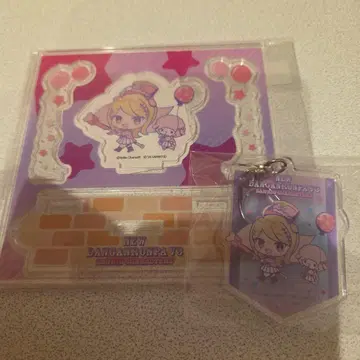 아카마츠 카에데 단간론파 산리오 온라인 복권 아크릴 스탠드 키링