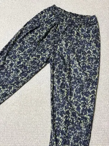 Libra Cue 리브라 큐 빈티지 플라워 코쿤 이지 팬츠