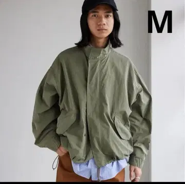 새상품 ) 65 숏 모즈 코트 라이트 자켓 카키 M 사이즈