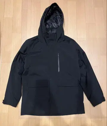 유니클로 하이브리드 다운 후드티 블랙 M