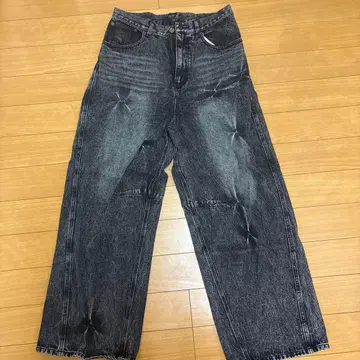 데미지 가공 다크 그레이 와이드 레그 데님