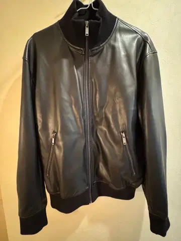 ZARA 블랙 가죽 자켓 L 사이즈