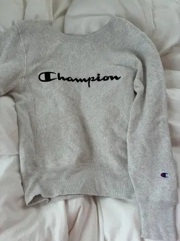 [ 미사용 새상품 ] 트레이닝복 맨투맨 챔피온 S