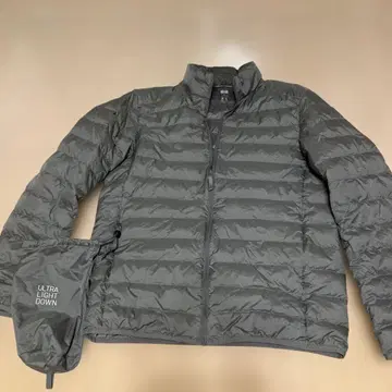 UNIQLO 그레이 울트라 라이트 다운 M
