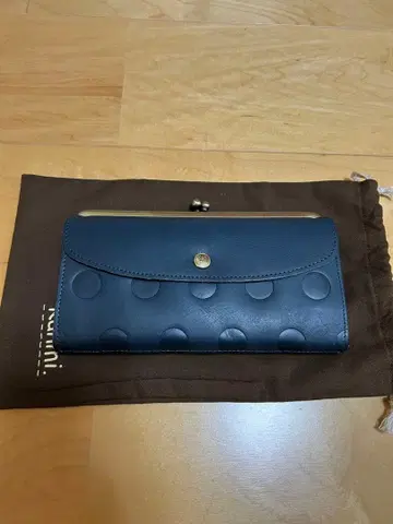 칸미 캔디 루프 가마구치 롱 지갑 새상품급 네이비