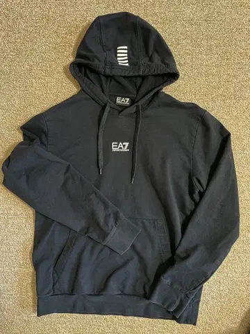 [ 새상품급 ] EA7 네이비 후드티
