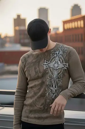 베이지 LA 수입 크로스 디자인 긴팔 티셔츠