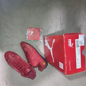 Puma Ferrari 스니커즈 레드