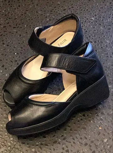 배송비 포함 오픈토 [ 블랙 웨지힐 ] 앵클 스트랩 시착만 한 상품