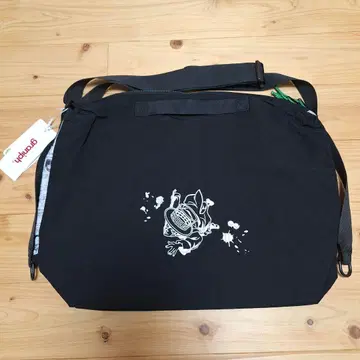 [ 새상품 ] 헤븐즈 도어 숄더백 그라니프 죠죠의 기묘한 모험