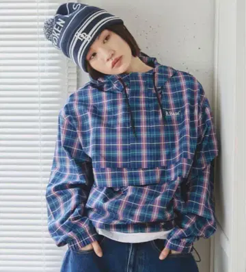 Broken Base 체크 무늬 나일론 자켓