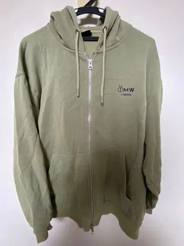 GU OMW 로고 풀 집업 후드티 올리브 그린 셋업