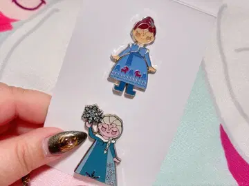 겨울왕국 핀 배지 2개 세트