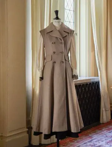 새상품급 Herlipto 판초 롱 코트 브라운 스타일리시