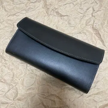 새상품 노마도이 올리브색 가죽 덮개 장지갑