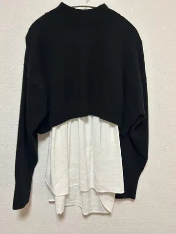 [ LOWRYS FARM ] 레이어드 디자인 크롭 니트 스웨터