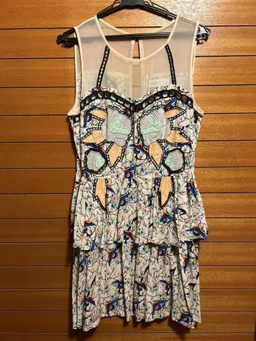 aliceMcCALL 슬리브리스 미니 원피스