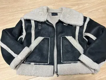 EMODA 무스탕 숏 자켓 블랙