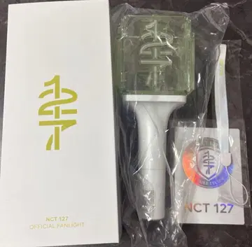 NCT 127 공식 응원봉 OFFICIAL FANLIGHT ver.2