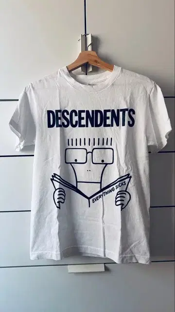 DESCENDENTS EVERYTHING SUCKS 티셔츠