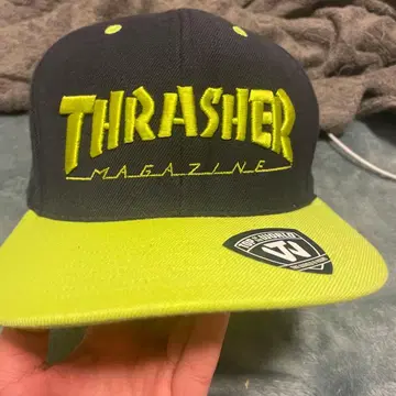 THRASHER 네이비/라임 캡