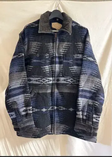 울리치 네이티브 코트 기하학 패턴 울 혼방 자켓 네이비 계열