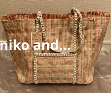 niko and - 스트라이프 패턴 바스켓백