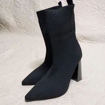 블랙 니트 스틸레토 부티