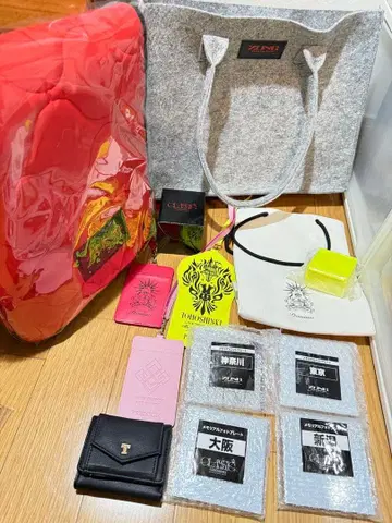 동방신기 프리미엄석 한정판 굿즈 세트