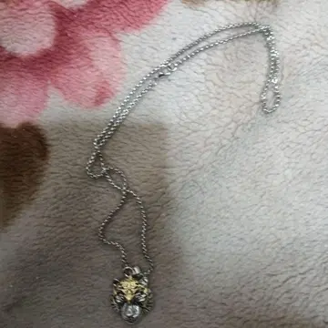 호랑이 머리 디자인 목걸이