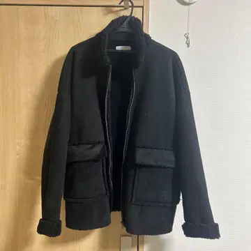 블랙 스웨이드풍 자켓 보아 옷깃