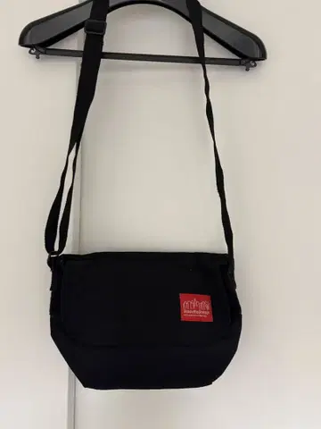 맨하탄 포티지 블랙 숄더백