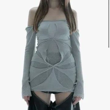 하자품 S cut out tops petal theredthread