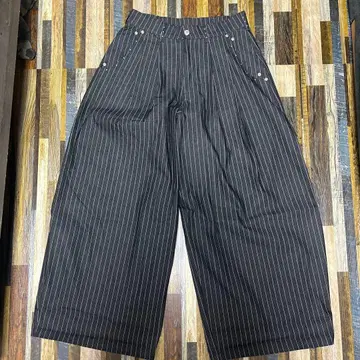 Push Push 닮은 WISH FOR EVER 와이드 스트라이프 팬츠