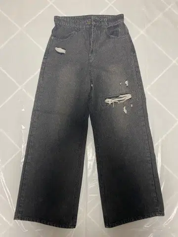 ASTRONOMY 데미지 가공 와이드 레그 청바지