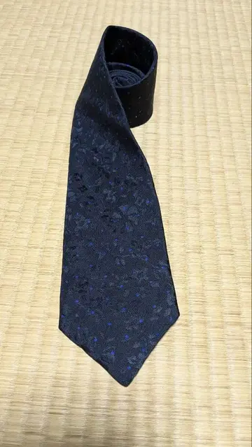 네이비 무늬 슬림 타이