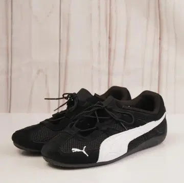 미사용 동급 새상품급 PUMA SPEEDCAT GO WNS 25cm