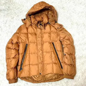 레어색상 새상품급 타트라스 TATRAS 다운 자켓 보에시오 오렌지