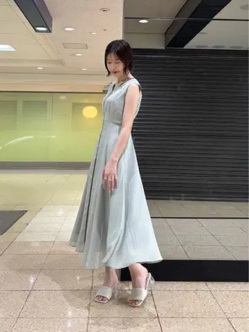 LAGUNAMOON 러그나무문 바이컬러 파이핑 원피스 M 사이즈